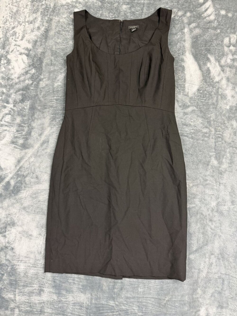 Ann Taylor Black Sleeveless Sheath Dress Size 6 Back Zipper Detail